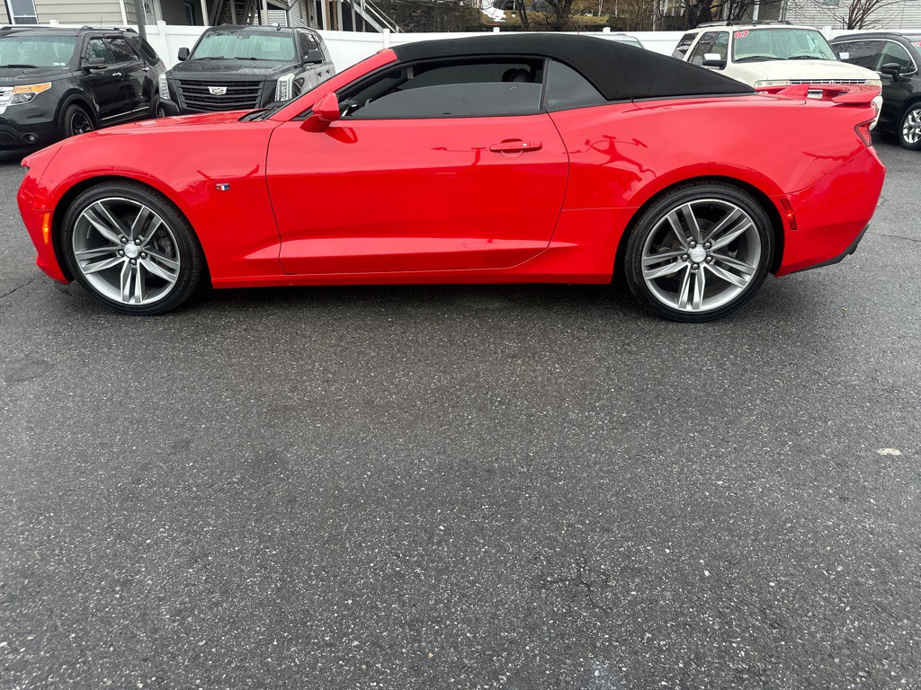 2017 Chevrolet Camaro Image 8