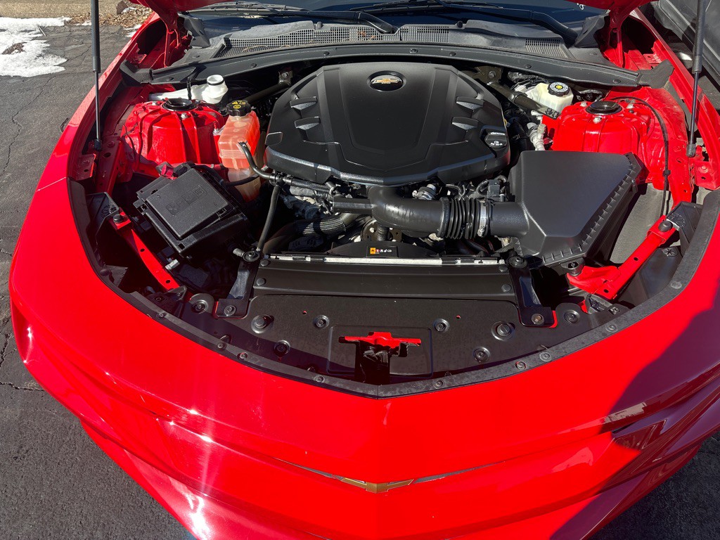 2017 Chevrolet Camaro Image 14