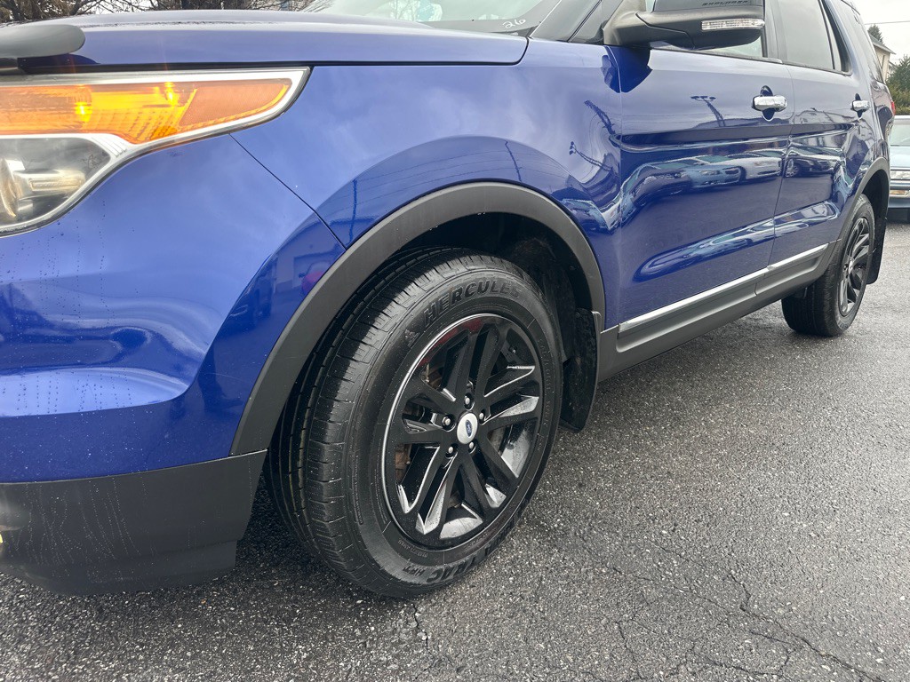 2015 Ford Explorer Image 9