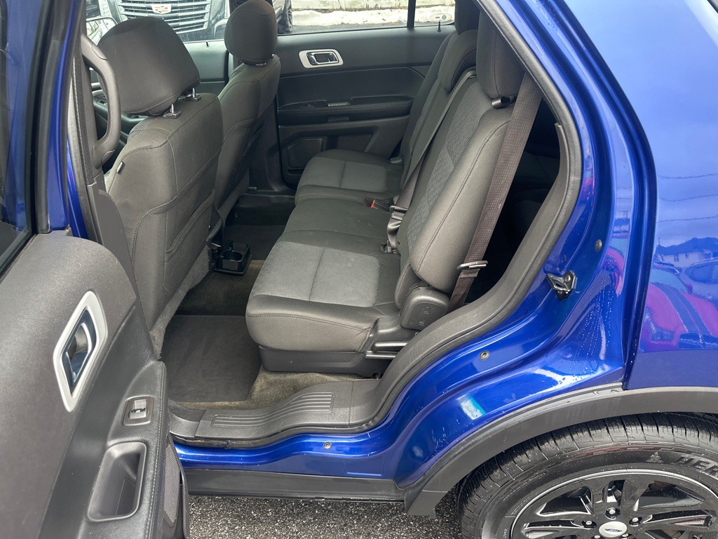 2015 Ford Explorer Image 14