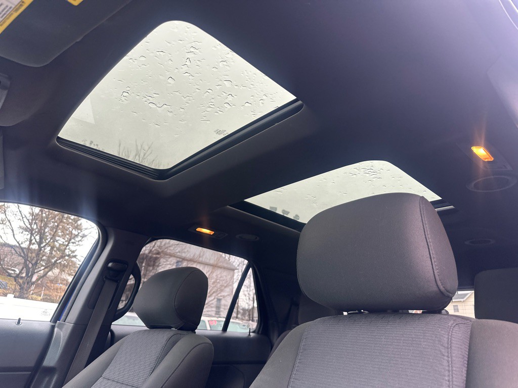 2015 Ford Explorer Image 17