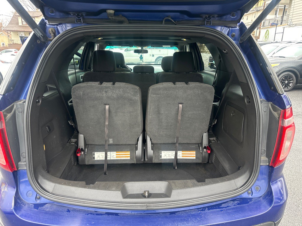 2015 Ford Explorer Image 18