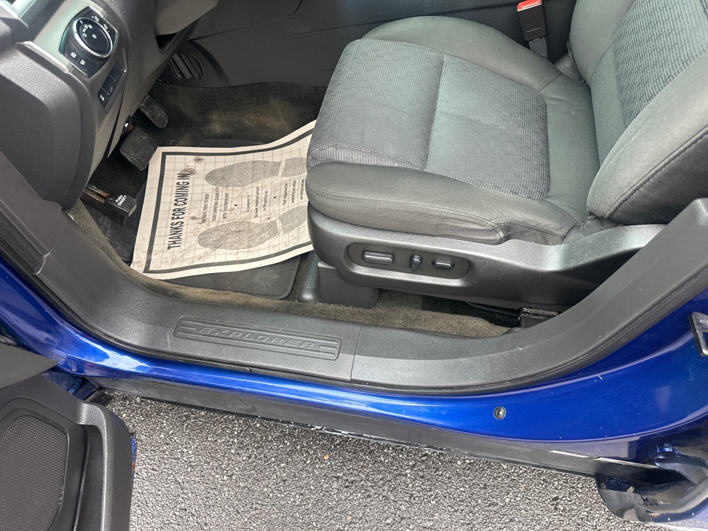 2015 Ford Explorer Image 25