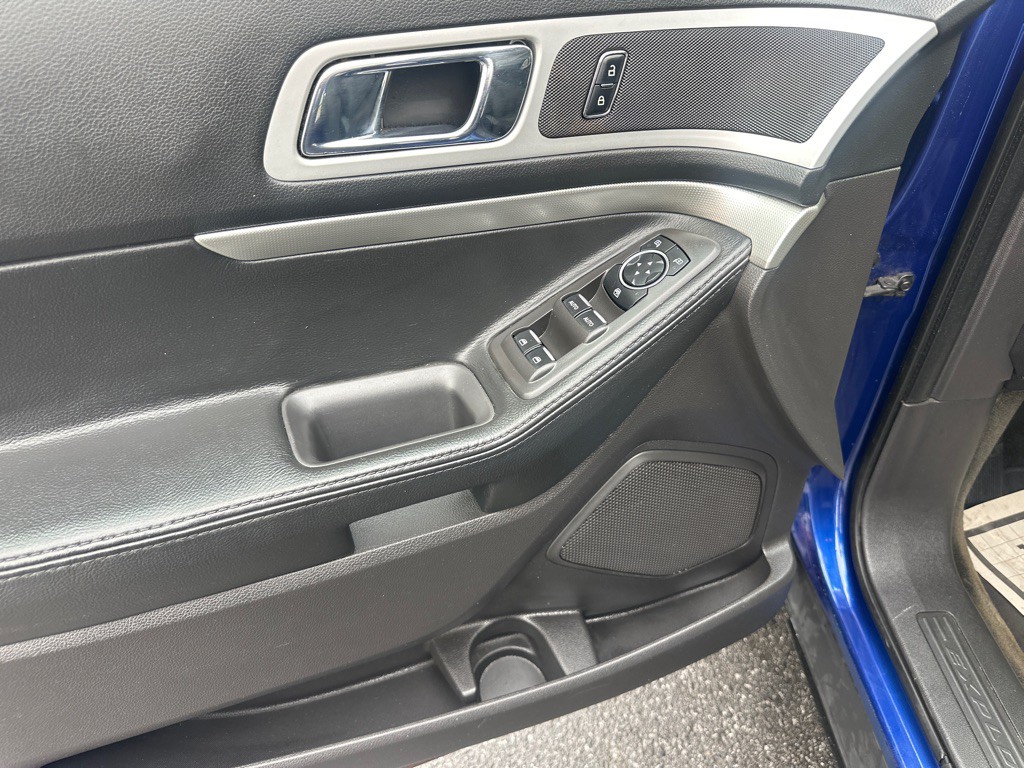 2015 Ford Explorer Image 27