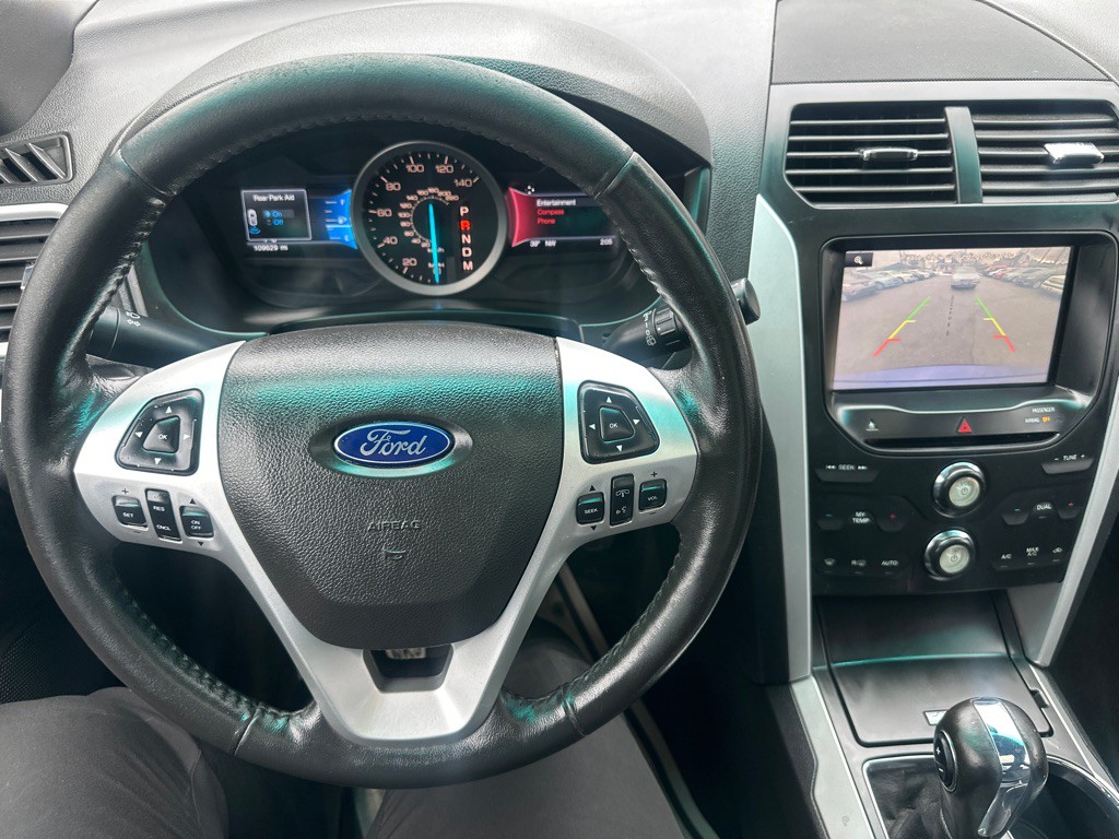 2015 Ford Explorer Image 37