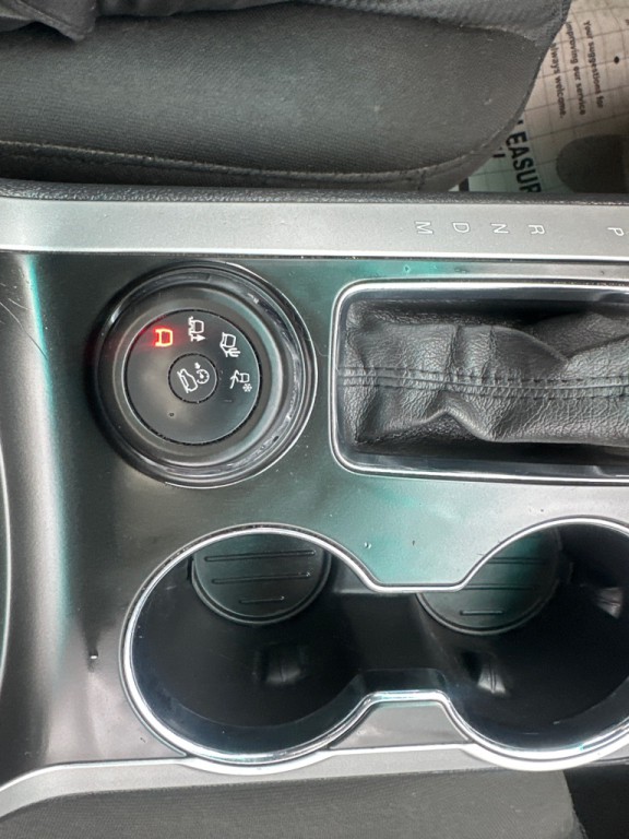 2015 Ford Explorer Image 38