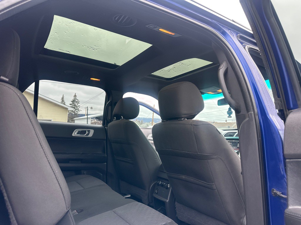 2015 Ford Explorer Image 45
