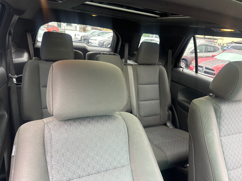 2015 Ford Explorer Image 47