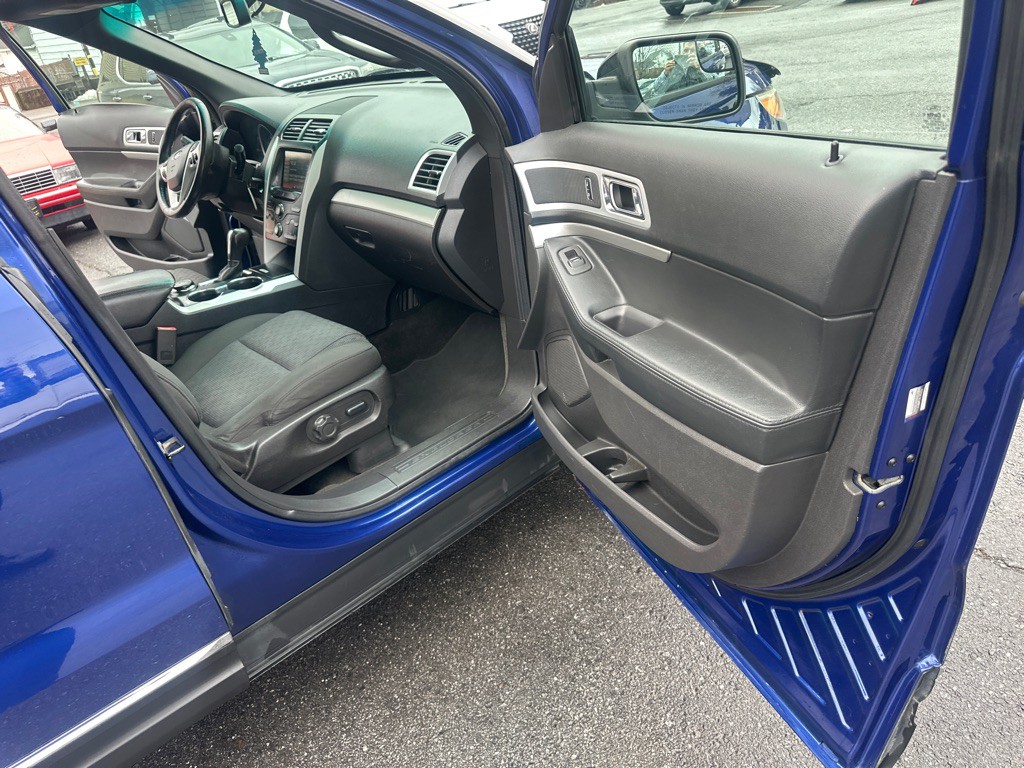 2015 Ford Explorer Image 49