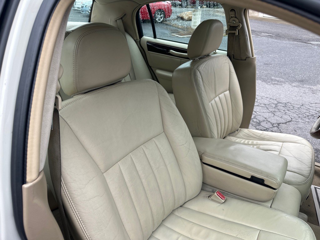 2007 Lincoln Town Car Image 45
