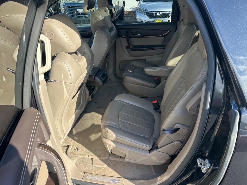2014 GMC Acadia Image 17