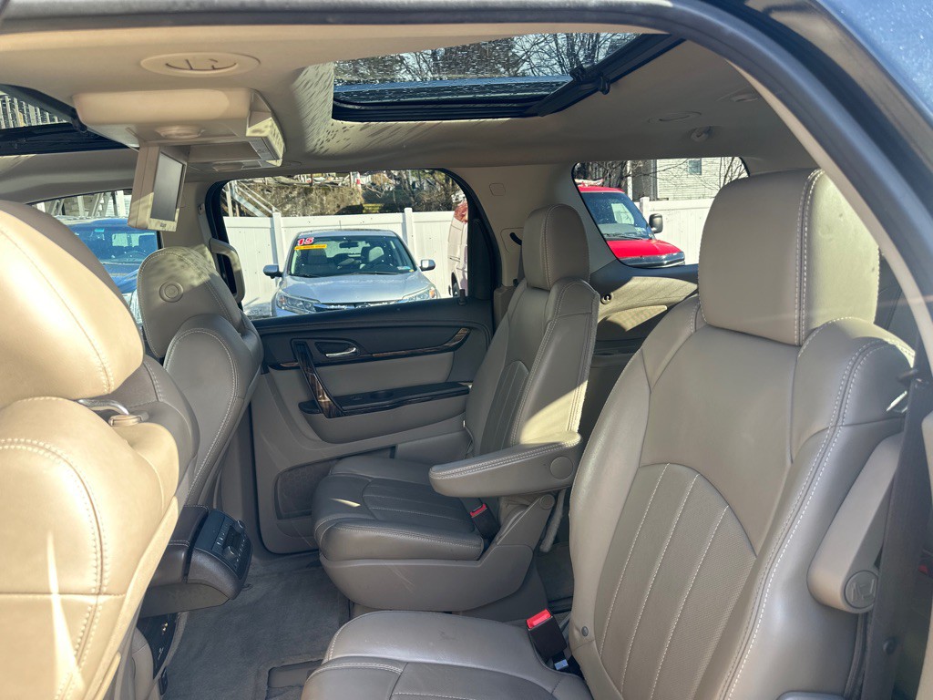 2014 GMC Acadia Image 18