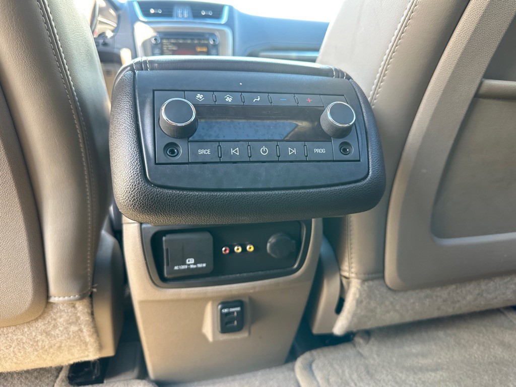 2014 GMC Acadia Image 21