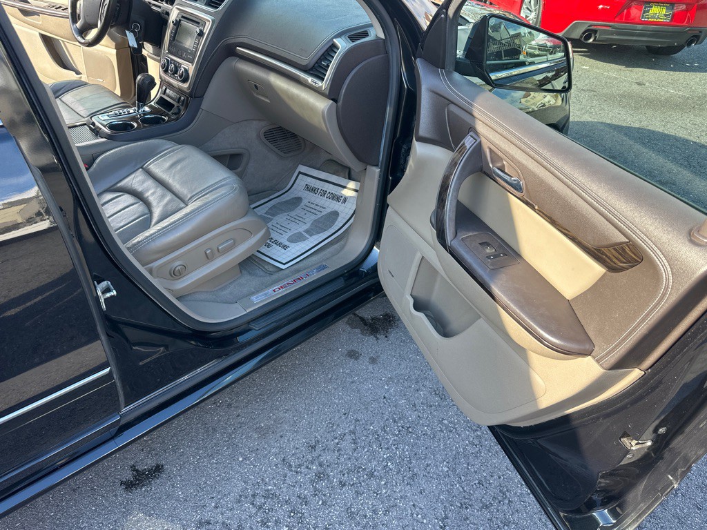 2014 GMC Acadia Image 33