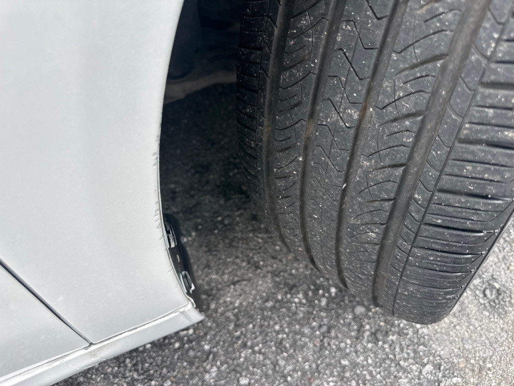 2015 Chrysler 200 Image 28