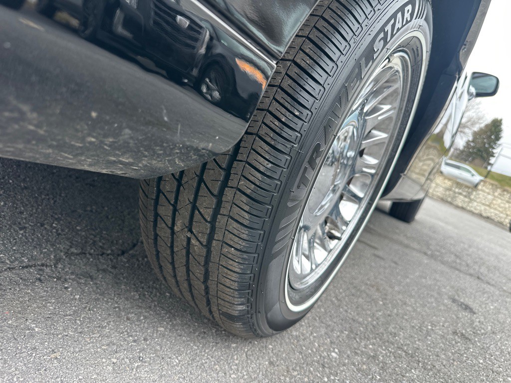 2002 Lincoln Town Car Image 11