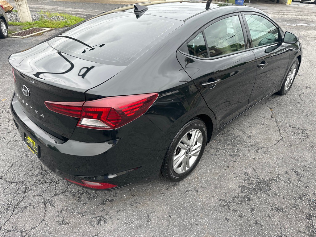 2020 Hyundai Elantra Image 5