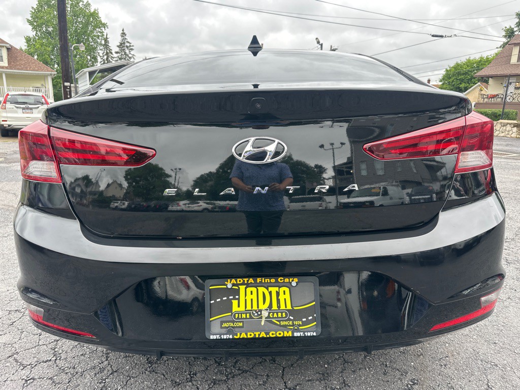 2020 Hyundai Elantra Image 6