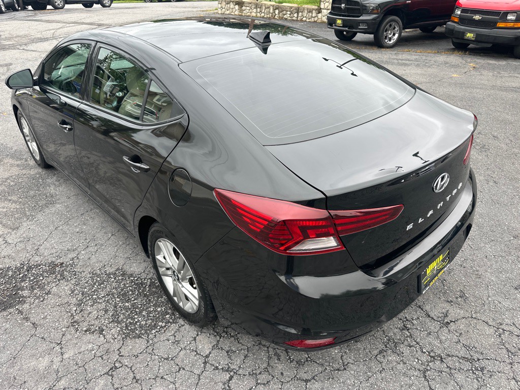 2020 Hyundai Elantra Image 8