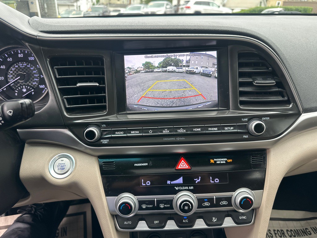 2020 Hyundai Elantra Image 47