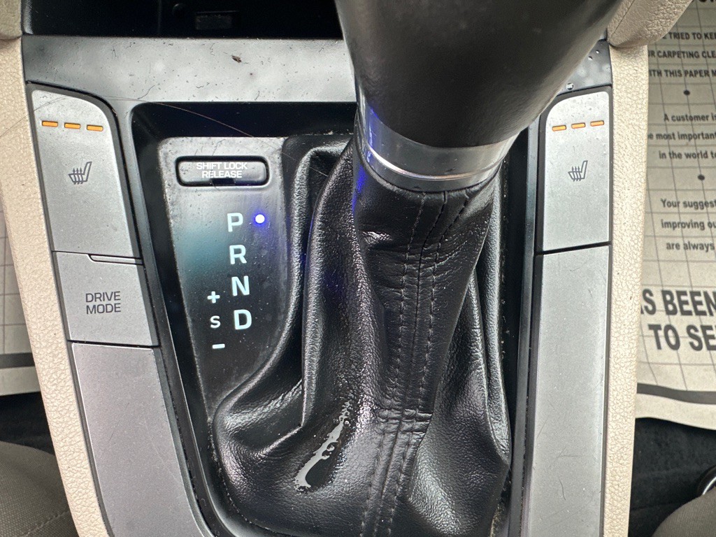 2020 Hyundai Elantra Image 55