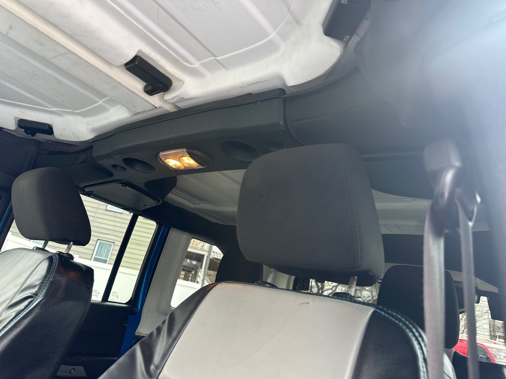 2015 Jeep Wrangler Unlimited Image 35