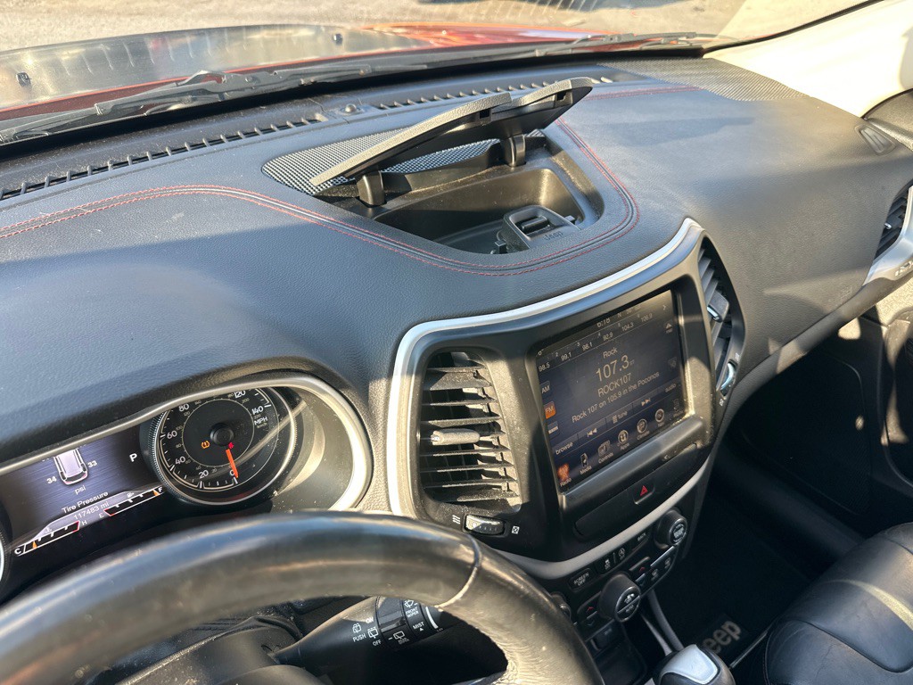 2016 Jeep Cherokee Image 54