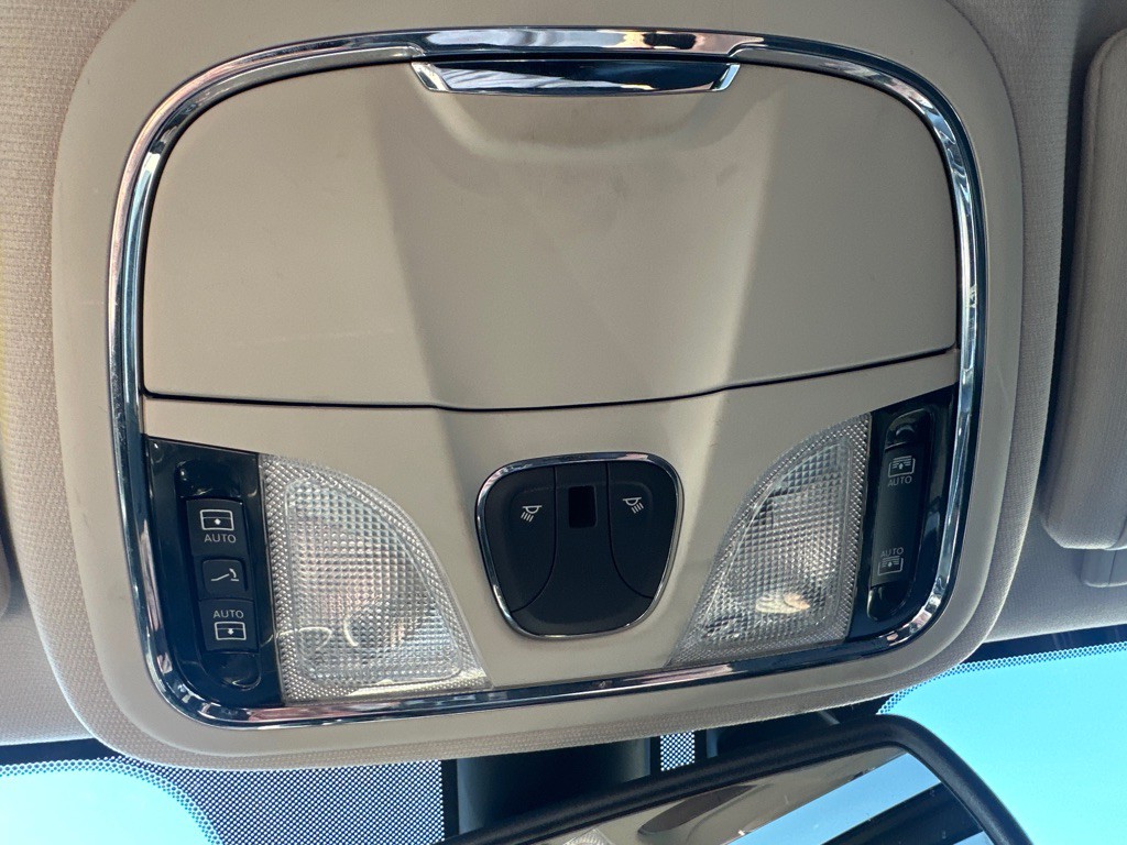 2016 Jeep Cherokee Image 55