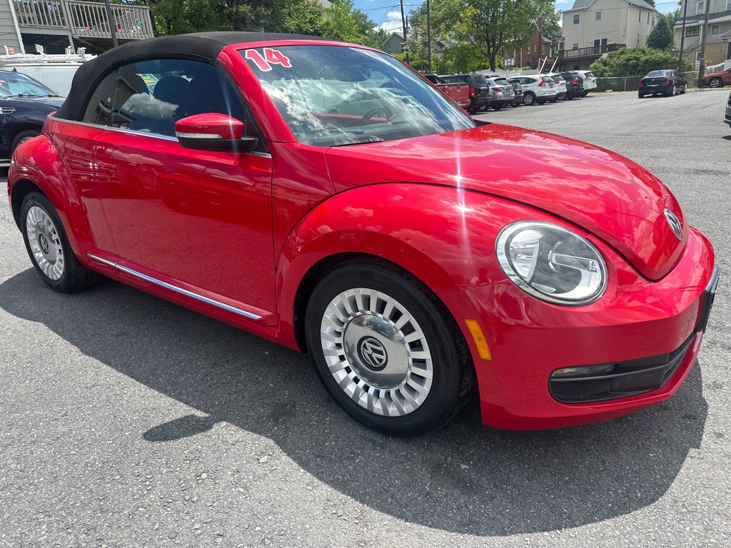 2014 Volkswagen Beetle Image 8