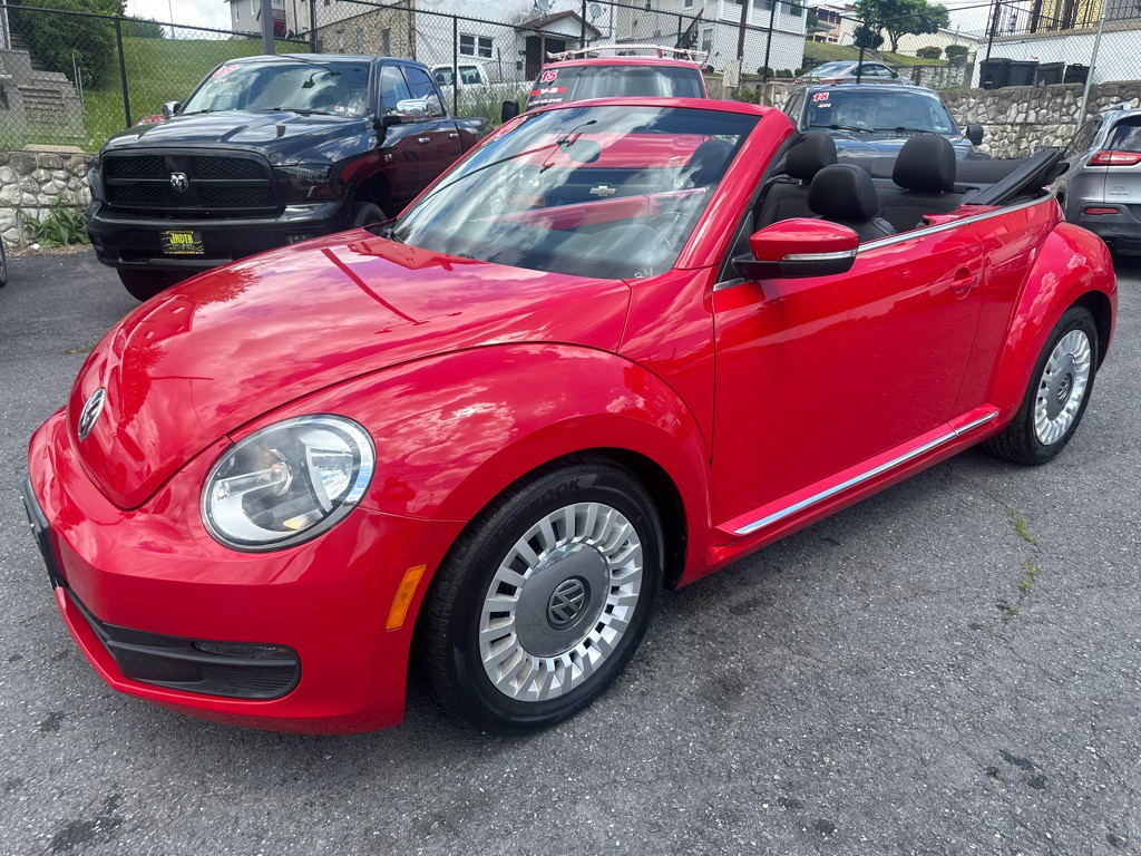 2014 Volkswagen Beetle Image 12