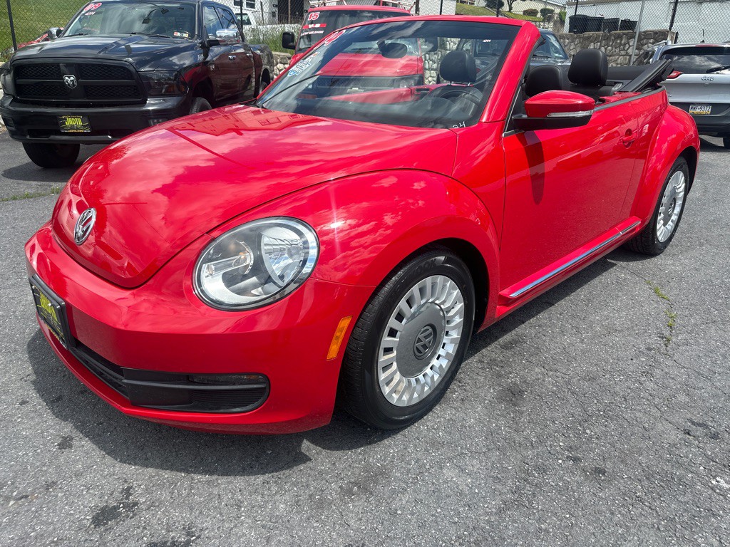 2014 Volkswagen Beetle Image 13