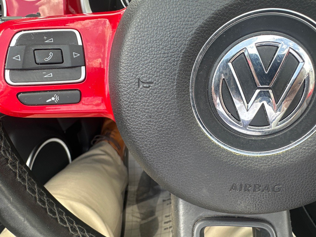 2014 Volkswagen Beetle Image 42
