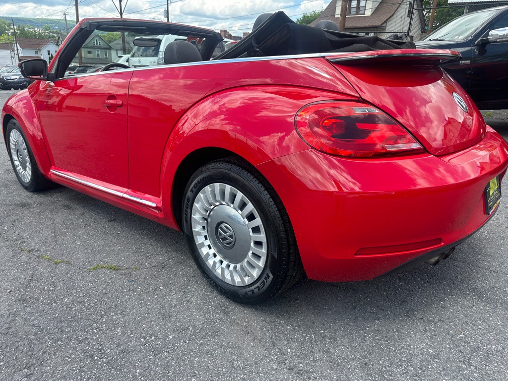 2014 Volkswagen Beetle Image 50