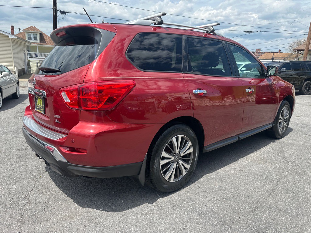 2017 Nissan Pathfinder Image 3
