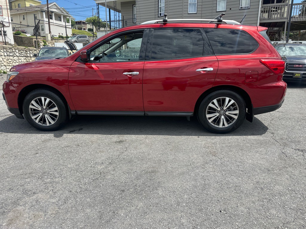 2017 Nissan Pathfinder Image 6