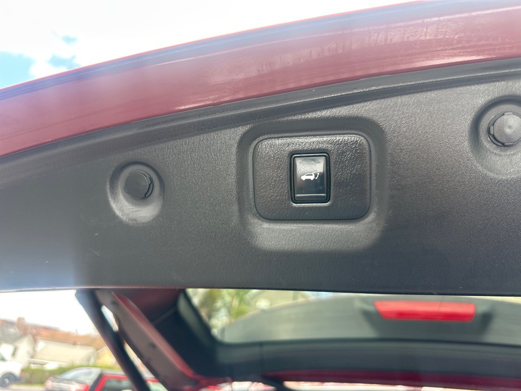 2017 Nissan Pathfinder Image 34