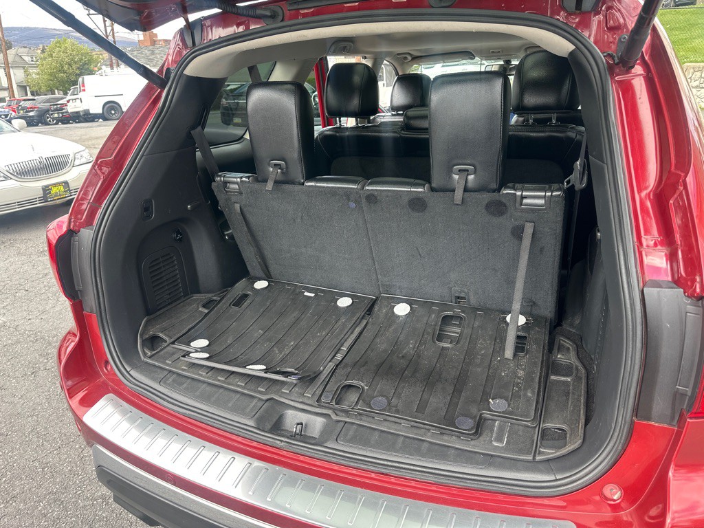2017 Nissan Pathfinder Image 35