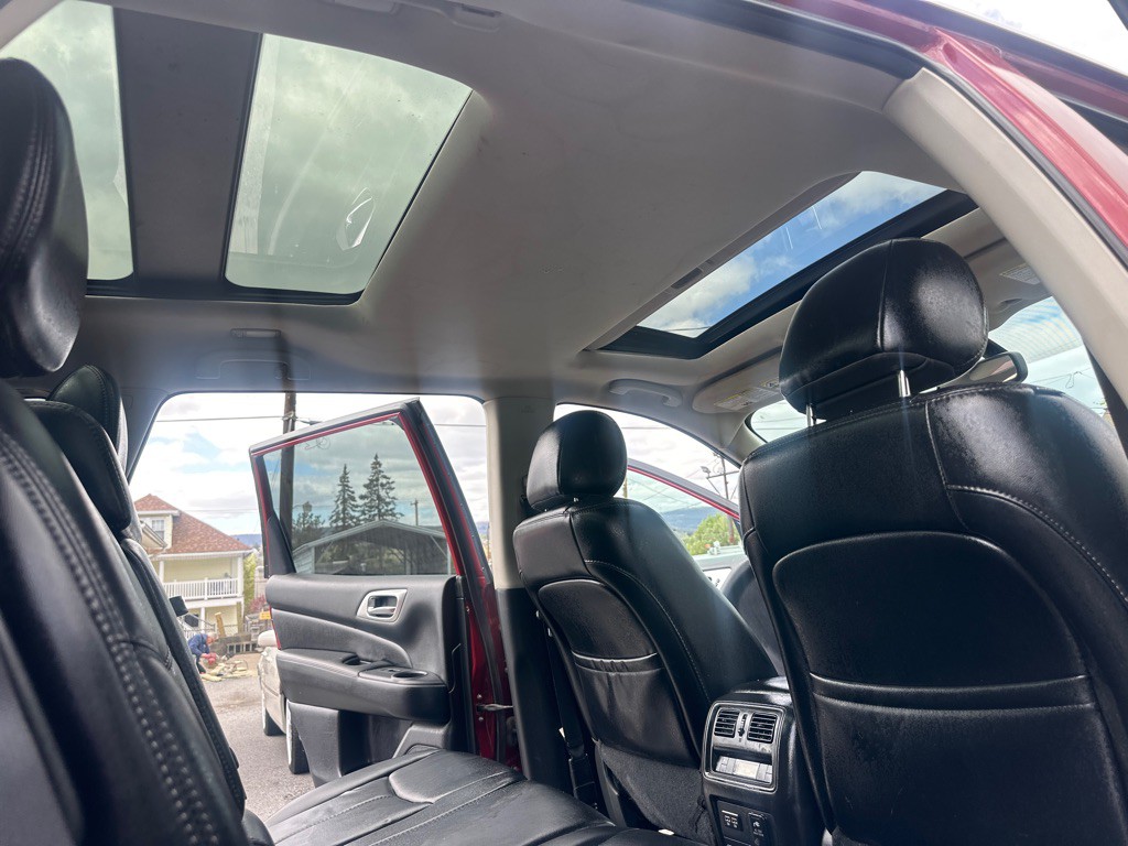 2017 Nissan Pathfinder Image 37