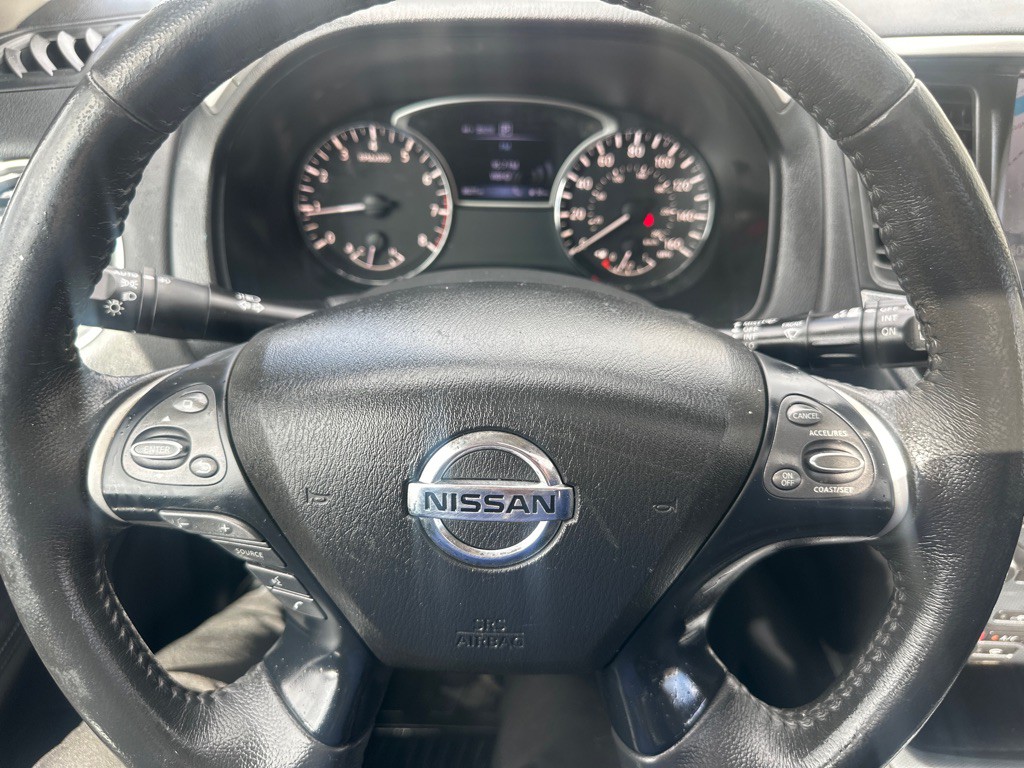 2017 Nissan Pathfinder Image 51