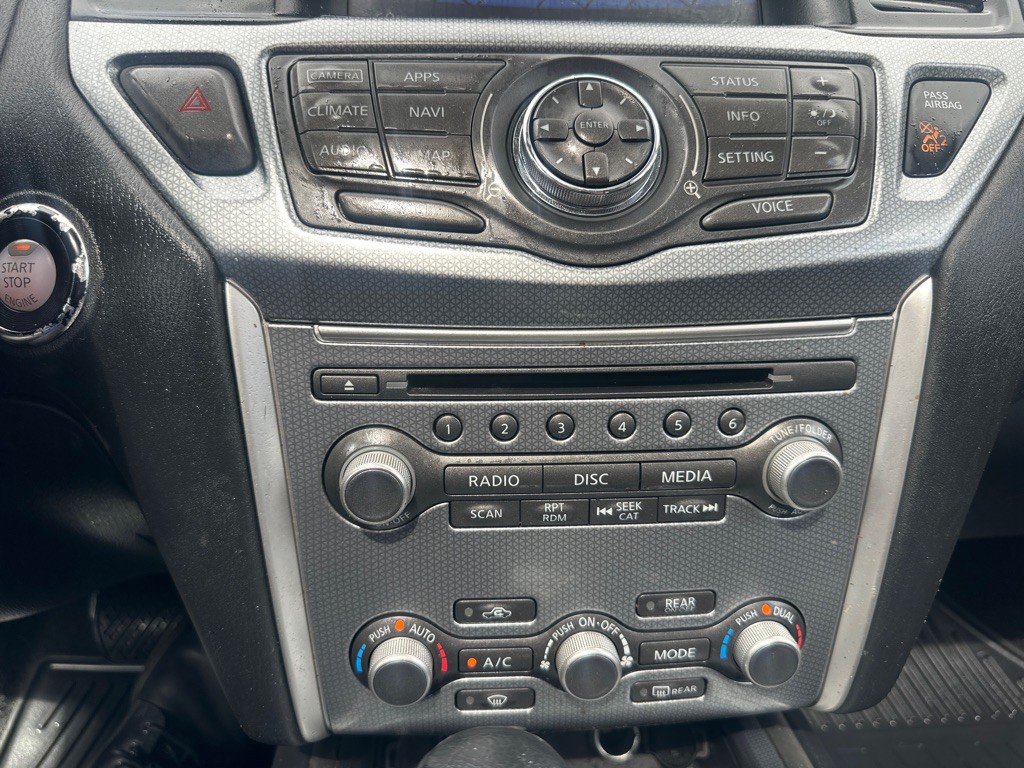 2017 Nissan Pathfinder Image 53