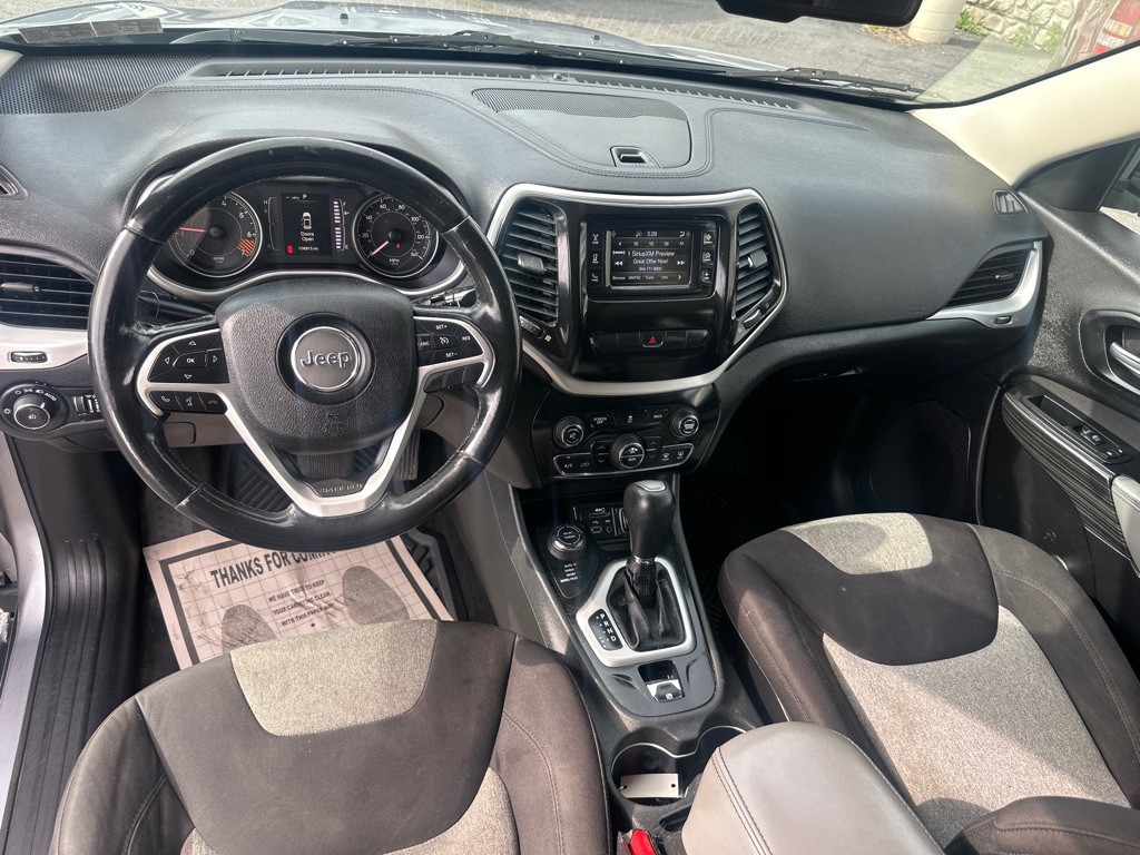 2014 Jeep Cherokee Image 21