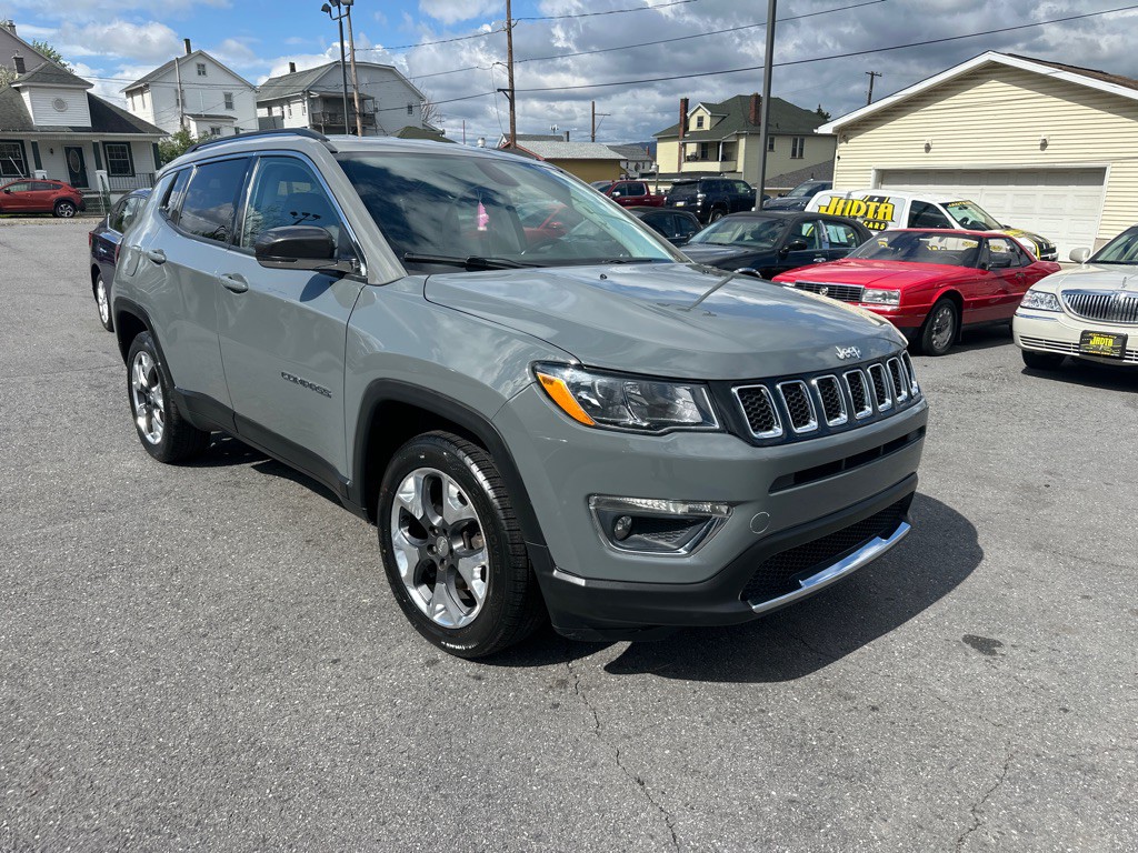 2020 Jeep Compass Image 1