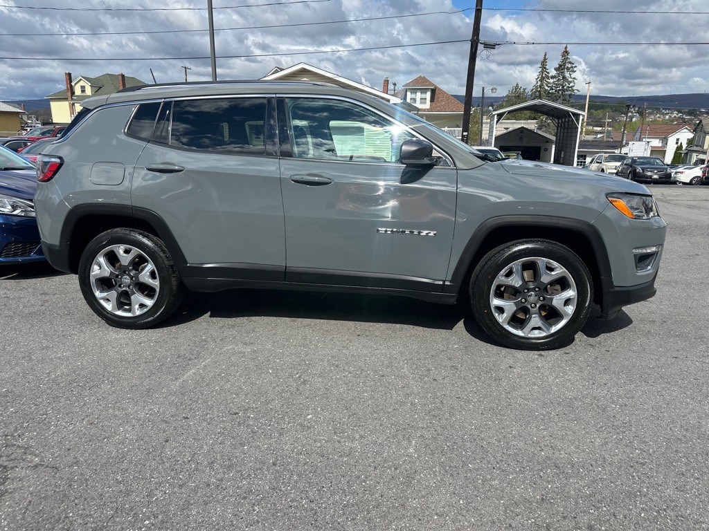 2020 Jeep Compass Image 3