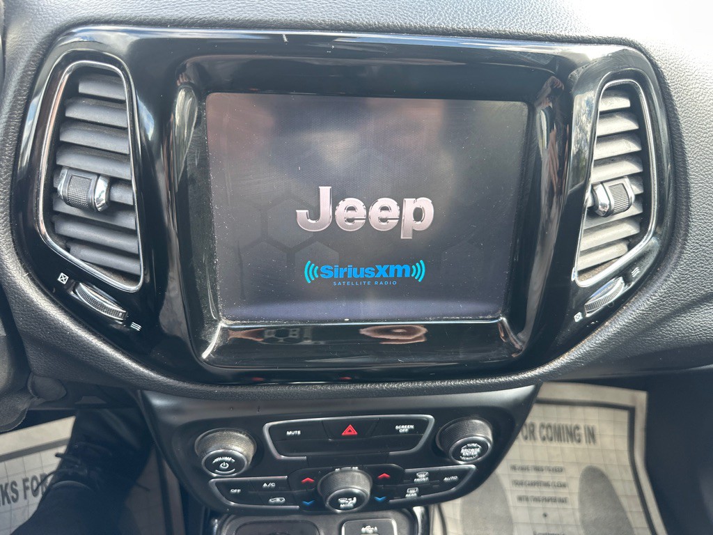 2020 Jeep Compass Image 30
