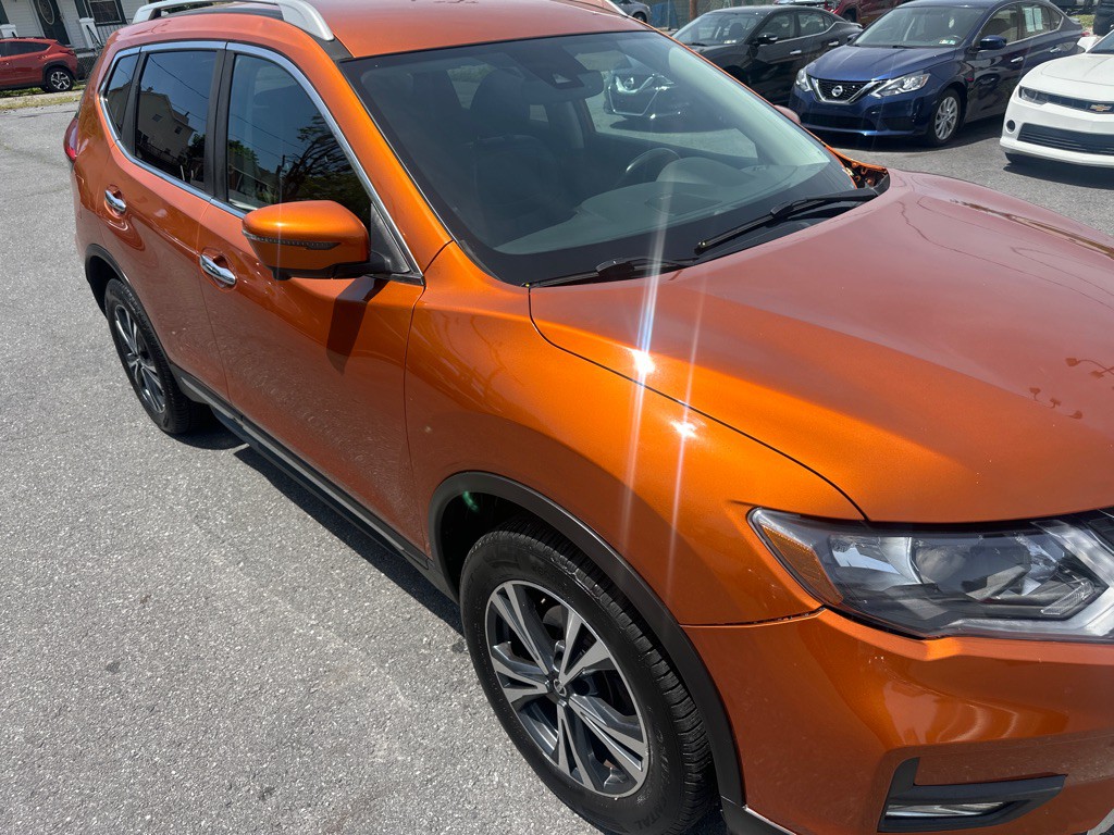 2017 Nissan Rogue Image 10