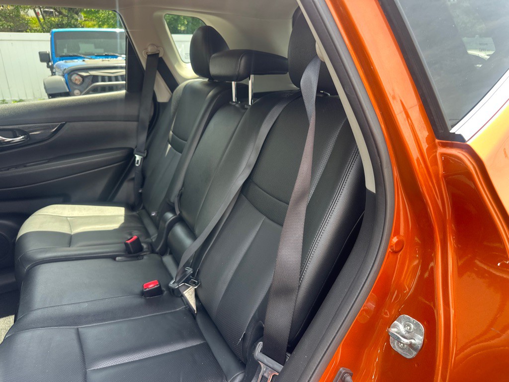 2017 Nissan Rogue Image 15