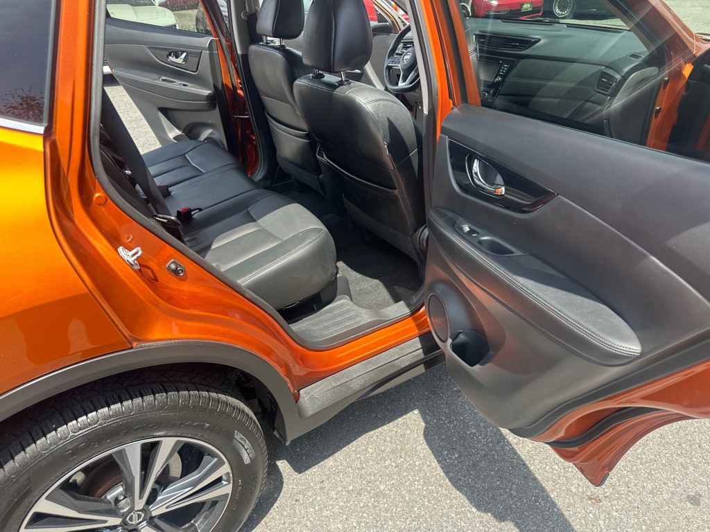 2017 Nissan Rogue Image 22