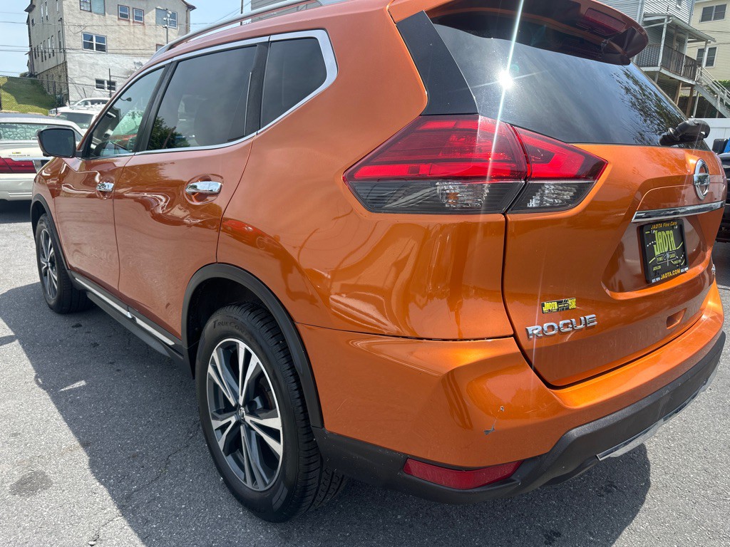 2017 Nissan Rogue Image 52