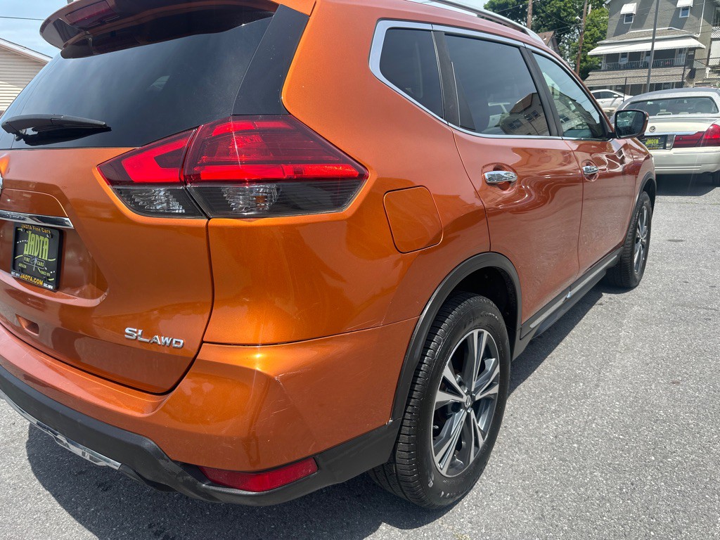 2017 Nissan Rogue Image 53