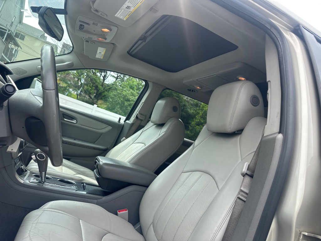 2013 Chevrolet Traverse Image 10